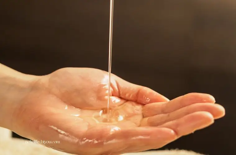 オイルの写真|フランキンセンス精油のアンチエイジング効果|美肌・細胞再生・抗酸化の秘密