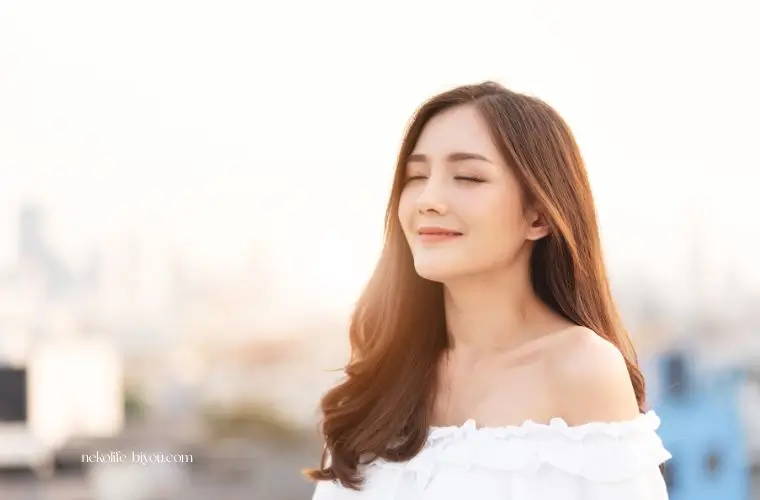 女性ホルモンの波を整えるアロマとセルフケア習慣｜香りで、わたしのリズムを取り戻す